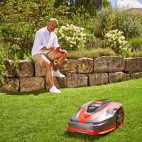 127697-robotic-lawnmower-robolinho-1423-w-webshop-mood (1).jpg