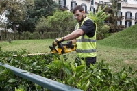 dewalt dcm563 uzycie 2.jpg