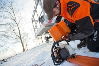 podwojny kanister stihl kombi mini 3l 1,5l na benzyne i olej do smarowania lancucha uzycie.jpg