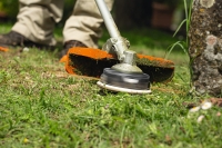 kosa spalinowa stihl fs 240 moc 2,3 km z glowica zylkowa stihl autocut 36-2 koszenie.jpg