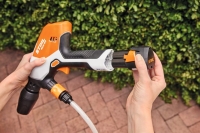 STIHL RCA 20 myjka ciśnieniowa akumulatorowa z siłą 24 bar w zestawie z akumulatorem i ładowarką 12.jpg