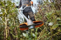 tarcza tnaca trojzab stihl brushcut 300-3, srednica 300 mm, otwor 20 mm do kos mechanicznych koszenie.jpg