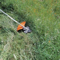 tarcza tnaca do trawy stihl grasscut 230-4, srednica 230 mm, otwor 20 mm do kos mechanicznych koszenie uzycie.jpg