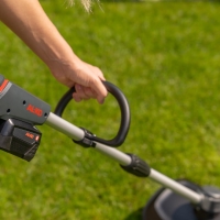 aerator akumulatorowy alko ar 1835 18v comfort, szerokosc robocza 35 cm zestaw z akumulatorem alko b50 2,5ah i ladowarka alko c50 4,0 ah uzycie praca.jpg