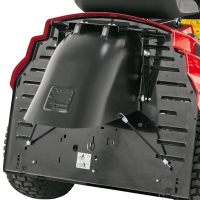 alko deflektor pokosu wyrzutu tylnego do traktora ogrodowego alko premium t15, t16, t18, t22, t24 zamontowany na traktorze.jpg