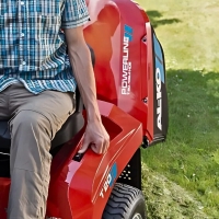 alko elektryczne oproznianie kosza do traktora ogrodowego alko premium t15, t18, t22, t24 zainstalowane na traktorze.jpg