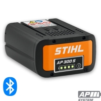 stihl ap 300 s akumulator litowo jonowy 36 v 7,2 ah z interfesjem bluetooth do narzedzi systemu stihl ap.jpg