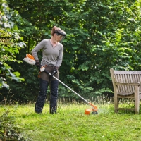 stihl ap 300 s akumulator litowo jonowy 36v 7,2 ah z interfesjem bluetooth do narzedzi systemu stihl ap koszenie trawy kosa fsa 86 r stihl.jpg