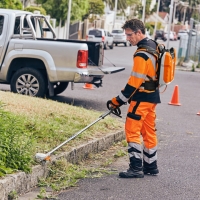 stihl kma 130r kombimotor akumulatorowy, jednostka napedowa, bez akumulatora i ladowarki koszenie przycinanie trawy z akumulatorem plecakowym.jpg