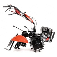 cedrusglx640 glebogryzarka spalinowa z napedem na kola, szerokosc robocza 62 cm, widok z boku z metalowymi kolami.jpg