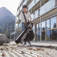 alko lbv 4090 36v odkurzacz akumulatorowy z funkcja dmuchawy i workiem 40 l bez akumulatora i ladowarki jesienne porzadki sprzatanie smieci.jpg