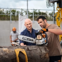 lancuch tnacy stihl typu pelne dluto, podzialka 3-8, rs, szerokosc 1,6mm, 84 ogniwa prowadzace dlugosc 63cm do ms 461, ms 462, ms 500i, ms 661 zakladanie nowego lancucha do ms 462.jpg