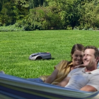 sunseeker elite x3 plus robot koszacy kosiarka automatyczna bez kabla, gps, rtk, vision ai, na 1200m2 cicha niezauwazalna praca.jpg