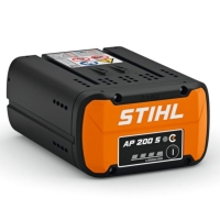 stihl ap 200s akumulator litowo jonowy 36 v 4,8 ah z interfesjem bluetooth do narzedzi systemu stihl ap.jpg