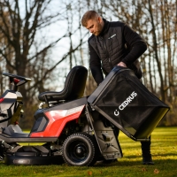 cedrus ctrac 165 mc traktor ogrodowy rider koszacy z koszem 150l oproznianie kosza.jpg