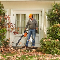 BG 86 Dmuchawa spalinowa STIHL.jpg