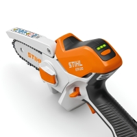 Wskaźnik LED naładowania akumulatora STIHL GTA 20 pozwala szybko sprawdzić poziom energii..jpg