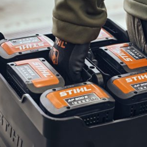 stihl zasobnik walizka na akumulatory wygodny uchwyt transportowy
