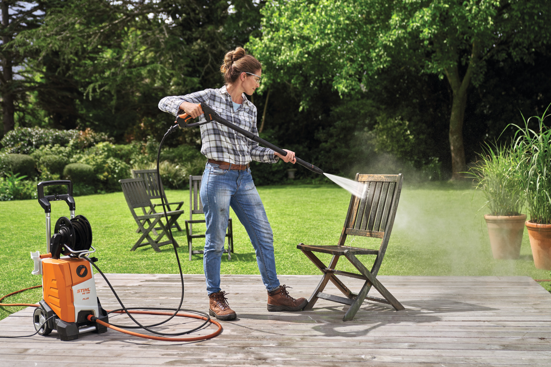 RE 130 PLUS mycie samochodu stihl